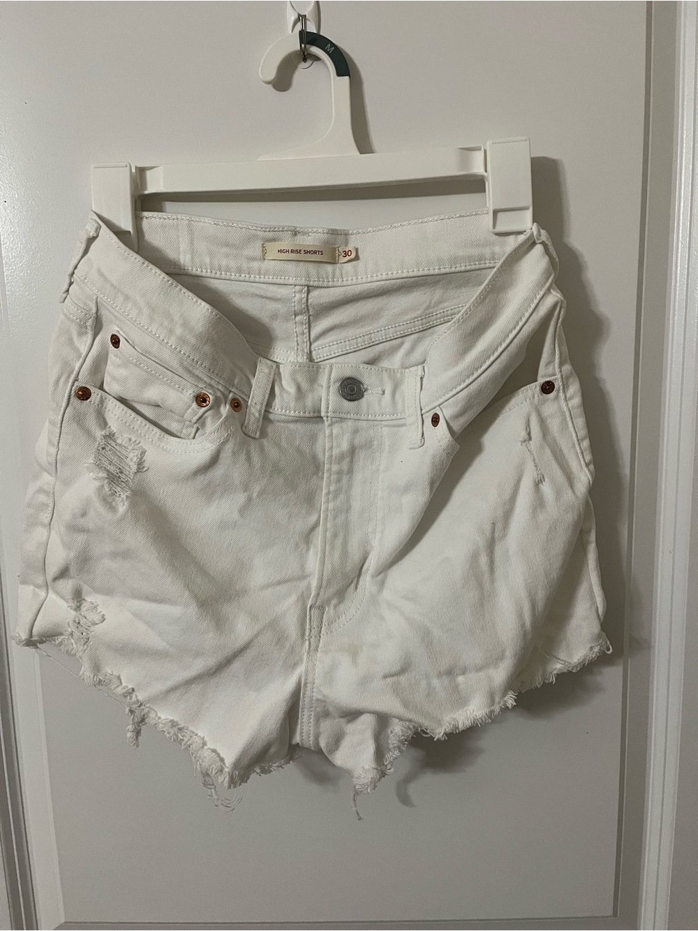 Levi’s High-Rise White Denim Shorts - Size 30